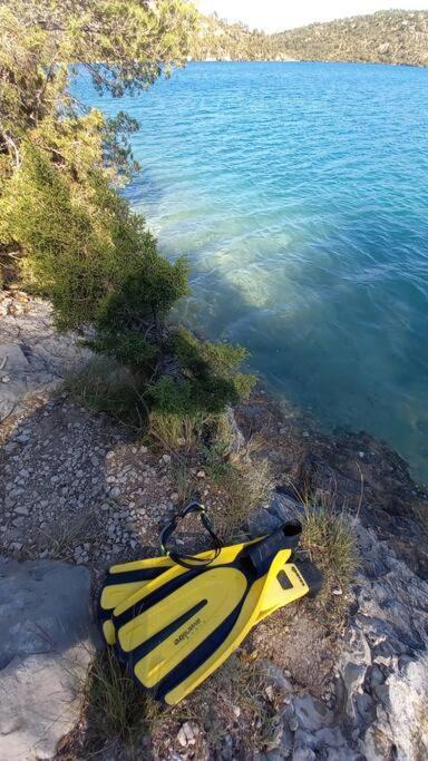 House Of Magic Lake Greoux-les-Bains Bagian luar foto